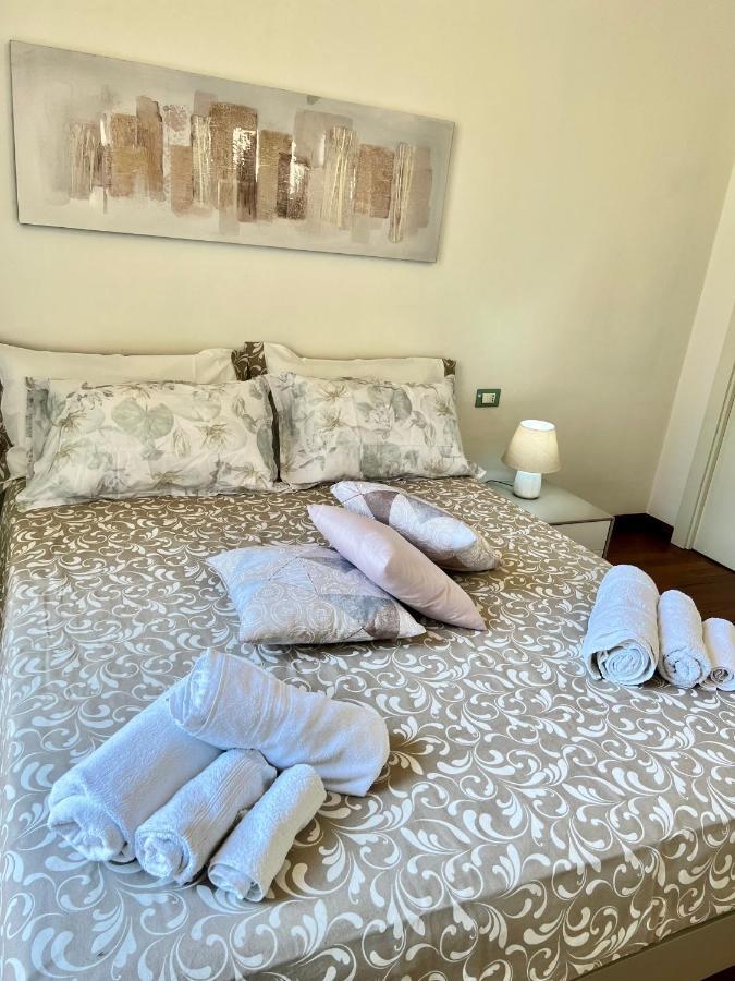 Divina Luxury Apartment With Jacuzzi Near The Lake Όπως Εξωτερικό φωτογραφία